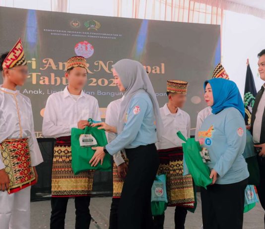 Peringati Hari Anak Nasional, Batin Wulan Kunjungi LPKA dan Salurkan Bantuan