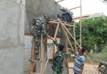 Hari ke-16 TMMD Ke-129, Plester Dinding Rumah Sandri Terus Dikebut Menuju Rampung 100 Persen