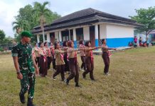 Tingkatkan Disiplin Siswa, Satgas TMMD ke-129 Kodim 0412/LU Berikan Pelatihan PBB dan PPM di SMPN 2 Sungkai Utara
