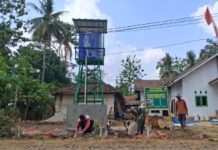 Semoga jadi Berkah bagi Kami : Usaha Satgas TMMD Dekatkan Masyarakat Desa Baru Raharja pada Sumber Air Bersih