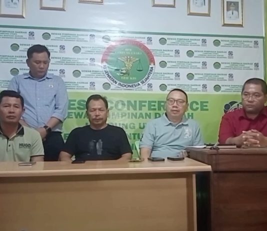 LBH-ARM Gelar Konferensi Pers, Tegaskan Kepala Sekolah SDN 2 Subik Korban Fitnah Perselingkuhan