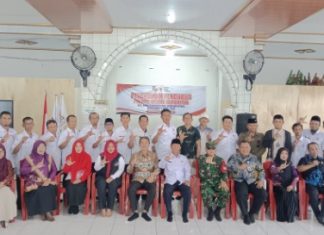 Babinsa Bukit Kemuning Hadiri Pelantikan Pengurus PMI Kecamatan, “Semangat Kemanusiaan Harus Terus Diperkuat”