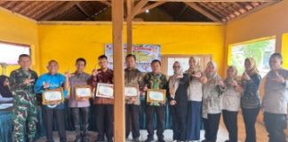 Sinergi Tiga Pilar Menguat! Babinsa Koramil 412-06 Dampingi Verifikasi STBM di Sungkai Utara
