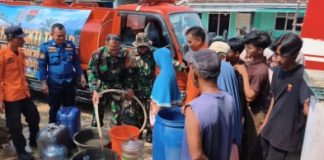 Kodim 0412/LU Kembali Salurkan Bantuan Air bagi Warga Terdampak Krisis Air Bersih