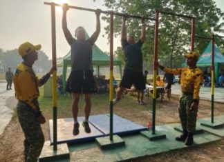 Tunjukkan Fisik Prima, 17 Prajurit Kodim 0412/LU Ikuti Uji Kesempatan Jasmani UKP di Lapangan Yonif 143/TWEJ