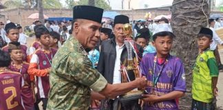 Hadiri Apel Hari Santri, Danramil Sungkai Utara Tegaskan Komitmen TNI Dekat dengan Pesantren