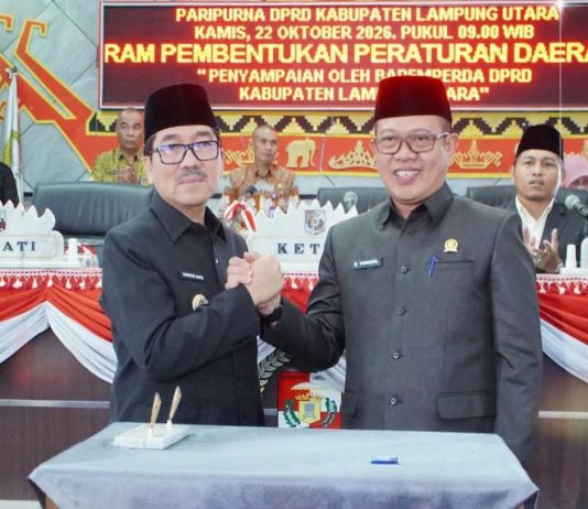 DPRD Lampura Sahkan 12 Raperda Prioritas 2027, Dari Kawasan Tanpa Rokok hingga Penataan Toko Modern